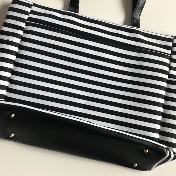 NEW! Canvas window display zipper storage tote - Picture 4 of 4